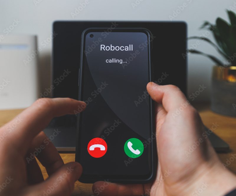 image of text on phone stating robocall